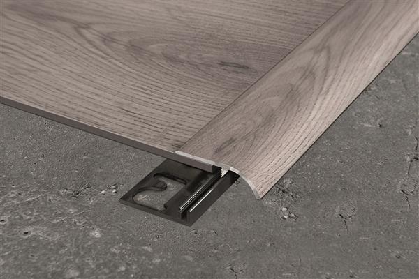 LVT ZERO CURVE eritasolista 4-6 mm materiaaleille.